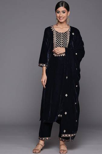 Zari Embroidered velvet Kurta with Trouser and Dupatta
