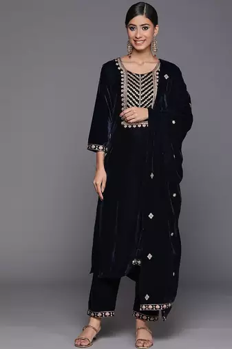 Zari Embroidered velvet Kurta with Trouser and Dupatta