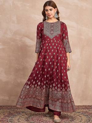 Women Ethnic Motifs Printed Panelled Kurta with Trousers & Dupatta 3