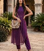Women Bandhani Embroidered Regular Thread Work Kurta with Palazzos
