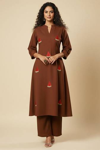 Women Ethnic Motifs Embroidered Regular Kurta with Trousers