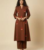 Women Ethnic Motifs Embroidered Regular Kurta with Trousers
