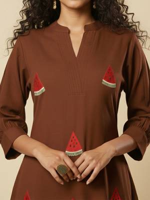 Women Ethnic Motifs Embroidered Regular Kurta with Trousers 2