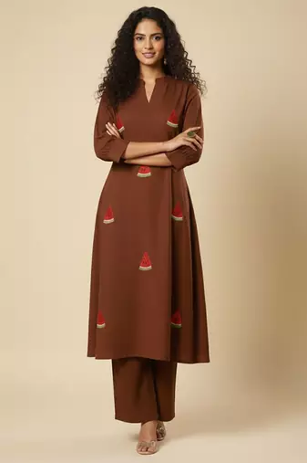 Women Ethnic Motifs Embroidered Regular Kurta with Trousers