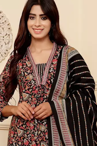 Women Floral Printed Regular Sequinned Kurta with Trousers & Dupatta