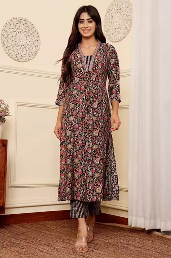 Women Floral Printed Regular Sequinned Kurta with Trousers & Dupatta