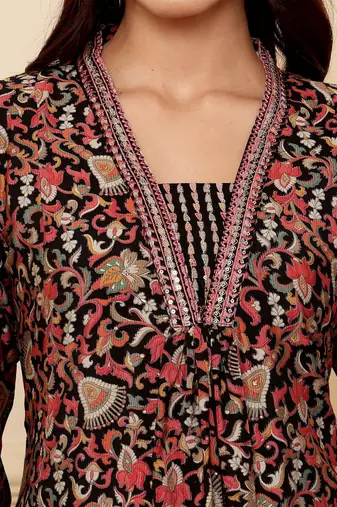 Women Floral Printed Regular Sequinned Kurta with Trousers & Dupatta