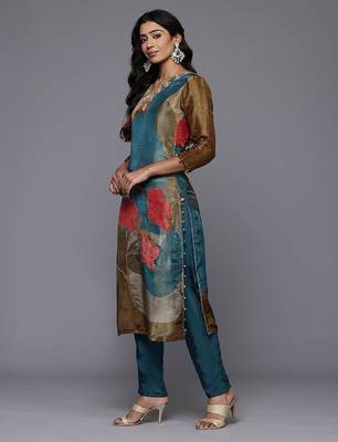Floral Embroidered Beads & Stones Pure Silk Kurta With Trousers & Dupatta 5