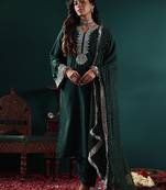 Women Embroidered Regular Thread Work Kurta with Trousers & With Dupatta