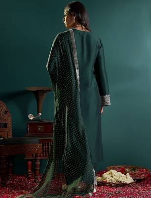 Women Embroidered Regular Thread Work Kurta with Trousers & With Dupatta 5