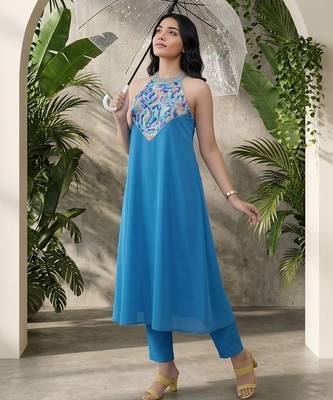 Women Embroidered Regular Thread Work Silk Georgette Kurta with Trousers 2