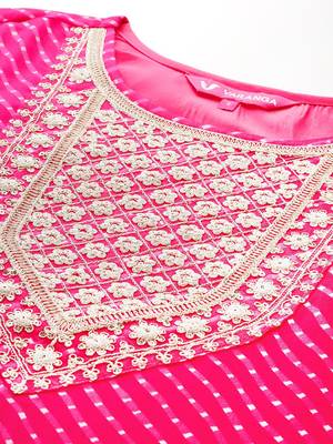 Bandhani Printed Sequinned Kurta With Trousers & Dupatta 3