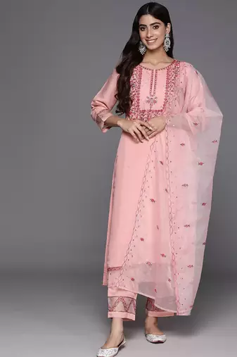 Floral Embroidered Regular Sequinned Kurta with Trousers & Dupatta