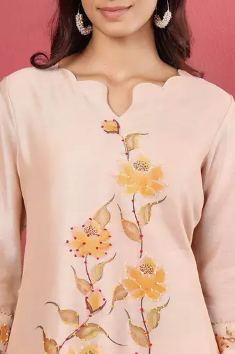 Floral Printed Kantha Work Chanderi Silk Straight Kurta with Trousers & Dupatta