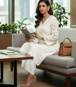 Women Ethnic Motifs Embroidered Regular Thread Work Pure Cotton Kurta with Trousers