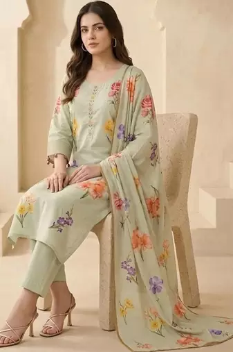 Women Floral Printed Regular Kurta with Trousers & With Dupatta