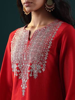 Women Ethnic Motifs Embroidered Regular Kurta with Trousers & With Dupatta 2