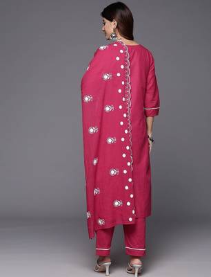 Floral Embroidered Thread Work Pure Cotton Kurta with Trousers & Dupatta 7