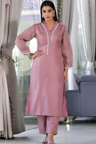 Kota Check V Neck Long Puffed Sleeves Straight Kurta With Trouser