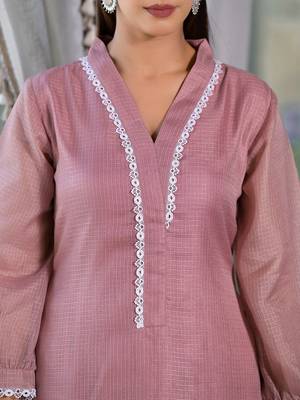 Kota Check V Neck Long Puffed Sleeves Straight Kurta With Trouser 2
