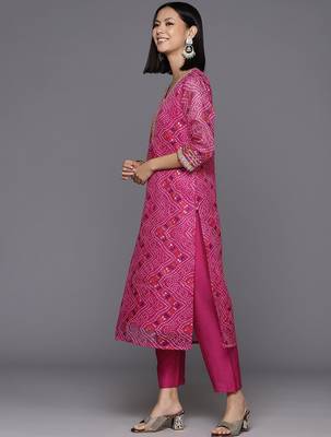 Women Bandhani Printed Regular Thread Work Kurta with Trousers & With Dupatta 7