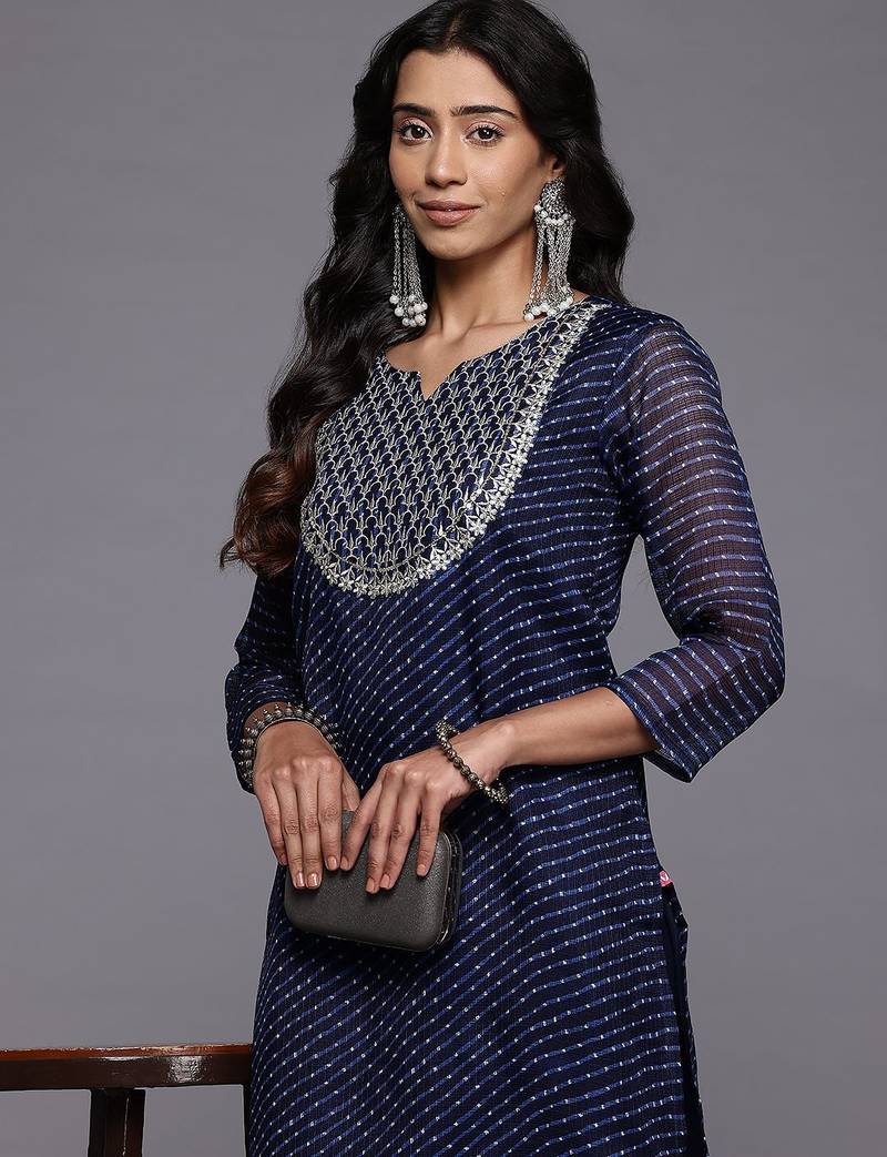 Leheriya Printed Regular Kurta with Trousers