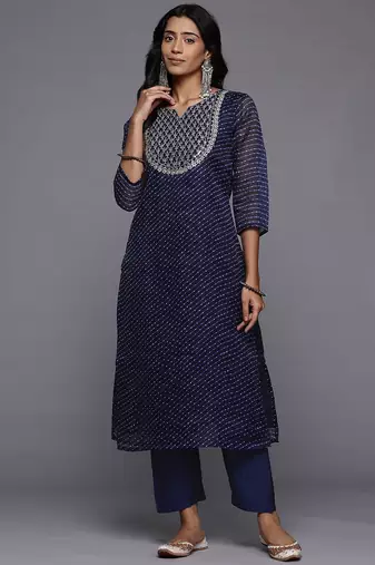 Leheriya Printed Regular Kurta with Trousers