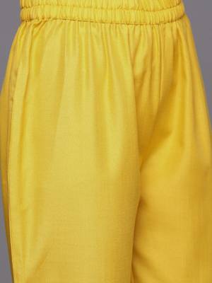 Women Regular Kurta with Trousers & With Dupatta 3