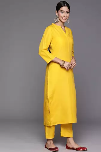 Women Regular Kurta with Trousers & With Dupatta
