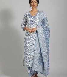 Women Floral Printed Regular Pure Cotton Kurta with Trousers & With Dupatta