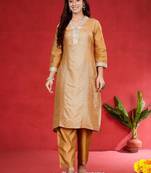 Geometric Printed Gotta Patti V-Neck Straight Kurta With Trousers & Dupatta