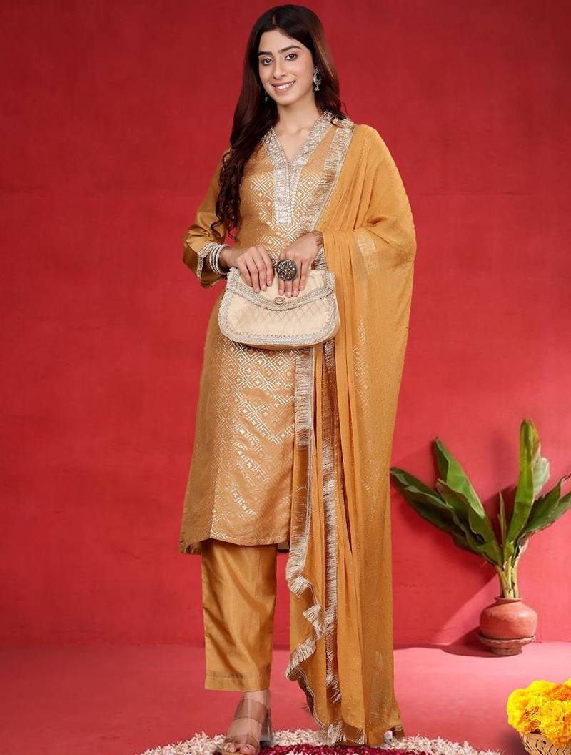 Geometric Printed Gotta Patti V-Neck Straight Kurta With Trousers & Dupatta