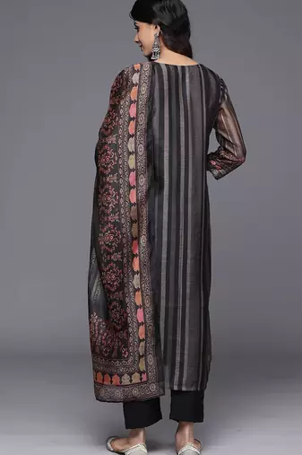 Women Geometric Printed Kurta with Trousers & Dupatta