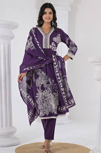 Women Printed Regular Thread Work Pure Cotton Kurta with Trousers & With Dupatta