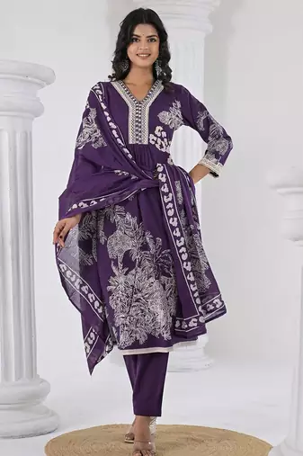 Women Printed Regular Thread Work Pure Cotton Kurta with Trousers & With Dupatta