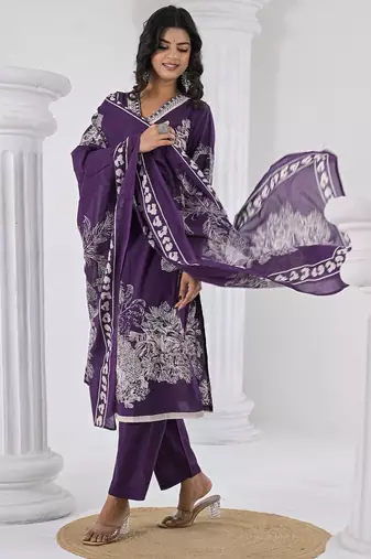 Women Printed Regular Thread Work Pure Cotton Kurta with Trousers & With Dupatta