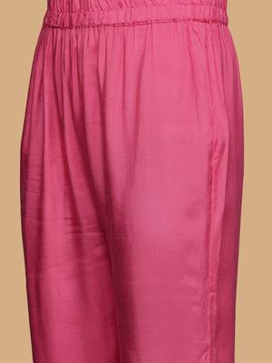 Pink Bandhani Embroidered Zari Straight Pure Cotton Kurta With Trousers & Dupatta 4