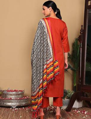 Rust Floral Embroidered Thread Work Kurta With Trousers & Dupatta 5