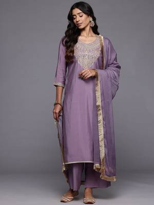 Paisley Embroidered Regular Kurta with Trousers & With Dupatta 1