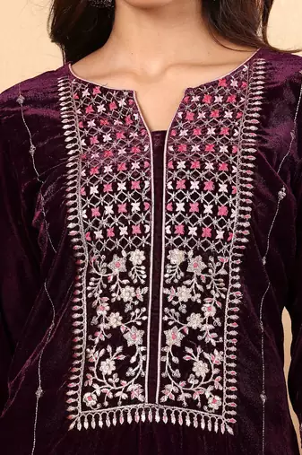 Purple Floral Embroidered Sequinned Velvet Straight Kurta with Trousers & Dupatta