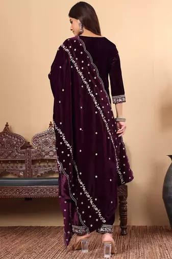 Purple Floral Embroidered Sequinned Velvet Straight Kurta with Trousers & Dupatta