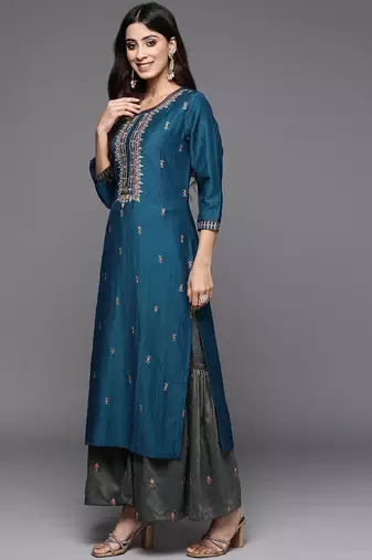 Ethnic Motifs Thread Embroidered Sequinned Kurta with Sharara & Dupatta
