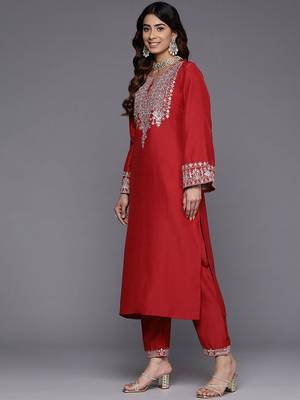 Ethnic Motifs Yoke Design Flared Sleeves Straight Kurta With Trousers & Dupatta 5