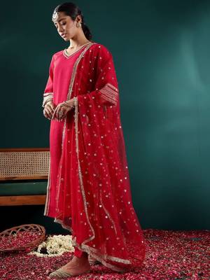 Women Floral Embroidered Regular Thread Work Kurta with Trousers & With Dupatta 5