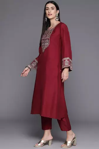 Ethnic Motifs Embroidered Regular Sequinned Kurta with Trousers & With Dupatta