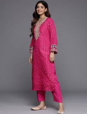 Ethnic Motifs Woven Design Sequinned Kurta with Trousers & Dupatta 6