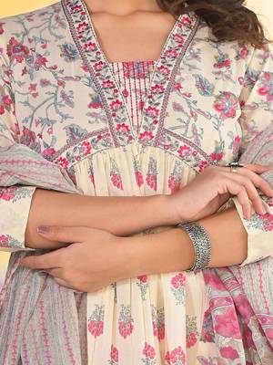 Floral Printed Empire Thread Work Pure Cotton Kurta with Trouser & Dupatta 2