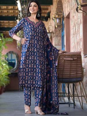 Floral Printed Regular Thread Work Pure Cotton Kurta with Trouser & Dupatta 3