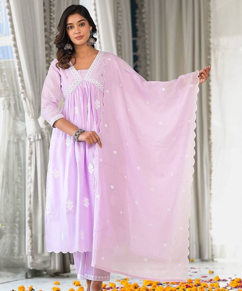Women Floral Embroidered Empire Thread Work Pure Cotton Kurta with Trousers & With Dupatta