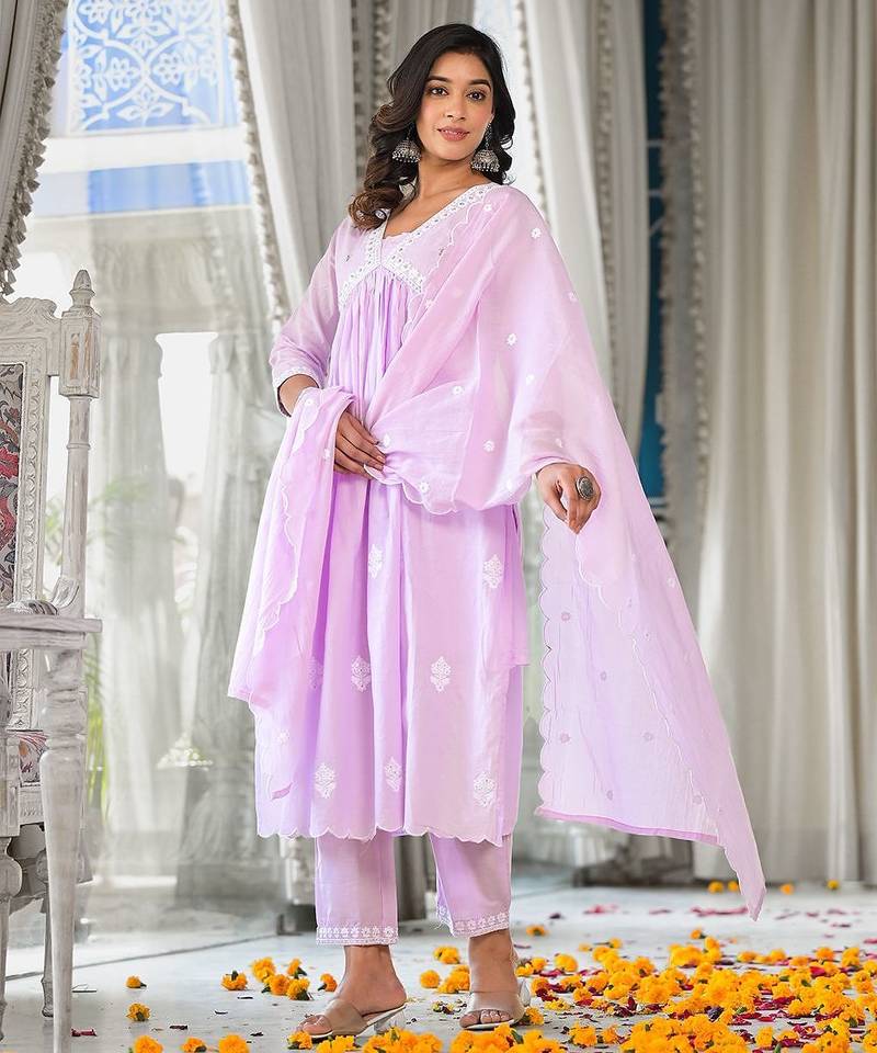 Women Floral Embroidered Empire Thread Work Pure Cotton Kurta with Trousers & With Dupatta